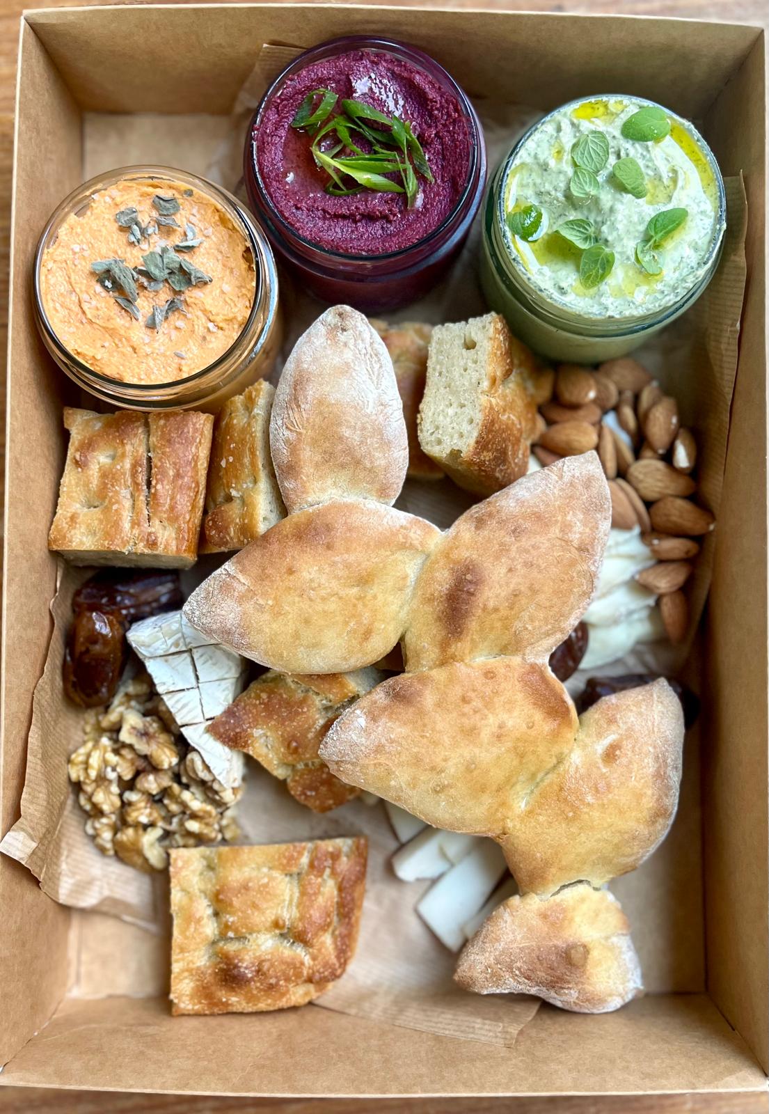 מגשי אירוח לאירועים